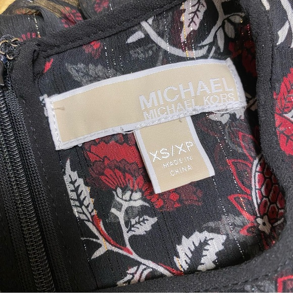 Michael Kors Long-Sleeve Tiered Dress - Picture 4 of 5